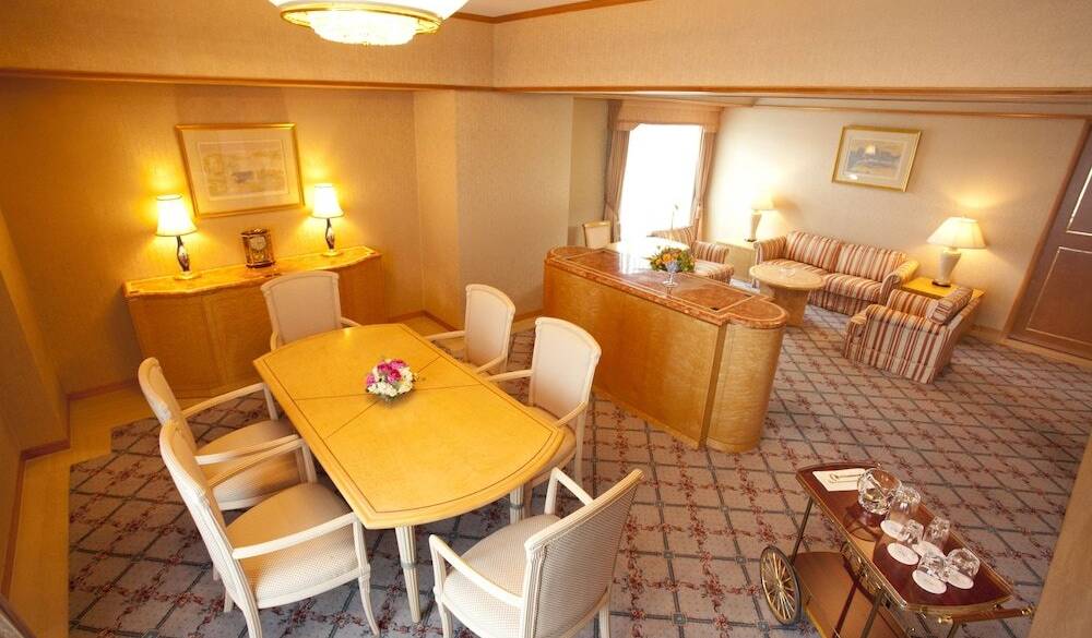 ロイヤルスイート② / 4