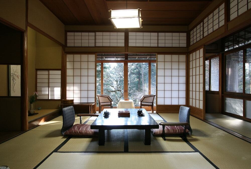 一度は泊まってみたい！憧れの高級宿へ3915444