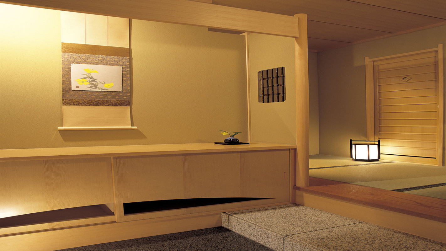 「野の花亭」客室入口