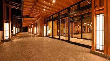 施設の入り口 / 15