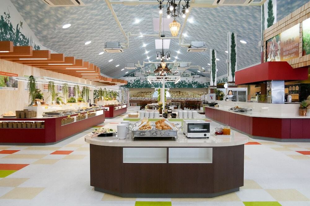 自然との共生を楽しむ施設で2人で健康促進4036510