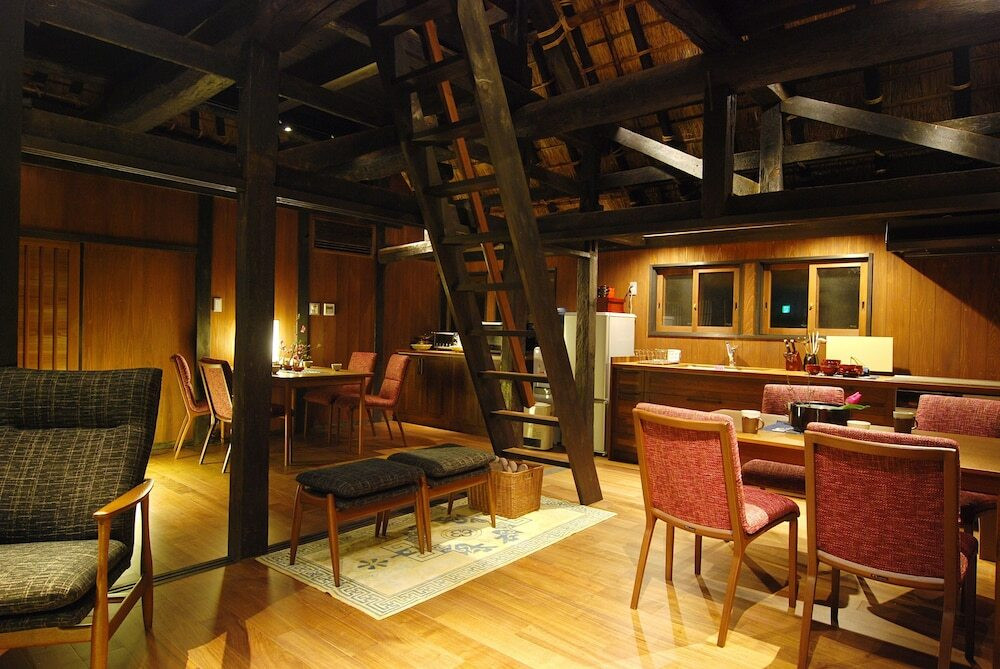 徳島県の秘境、祖谷渓で快適リノベーション済みの古民家宿3916797