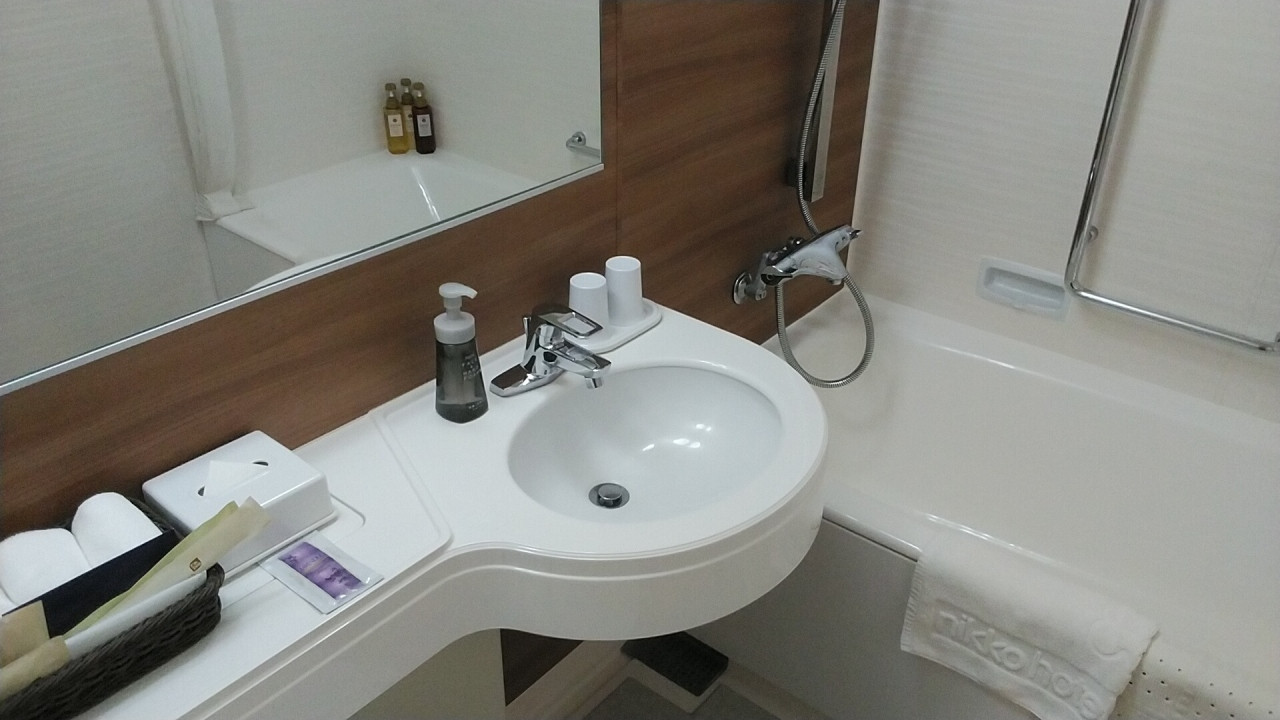 壁と床が綺麗になりました