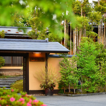 客室はわずか9室のみ。贅沢すぎる大人の隠れ宿4044121