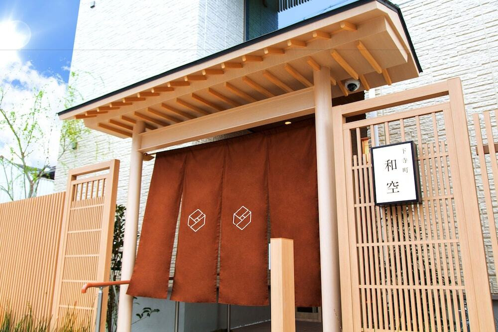 施設の入り口
