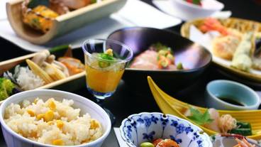 食事・飲み物 / 4