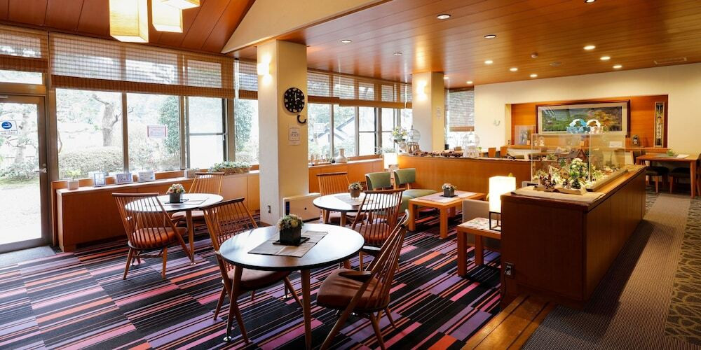 ロビーラウンジ