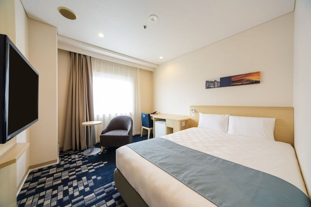 ご当地グルメを朝食ビュッフェで楽しめる大型ホテル4005336