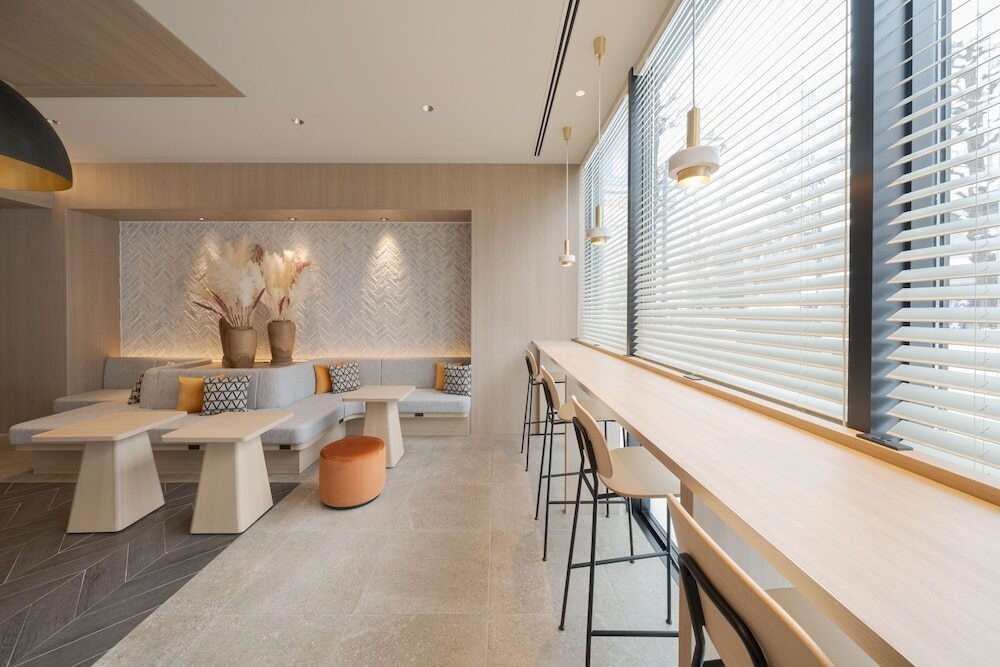 ロビーラウンジ