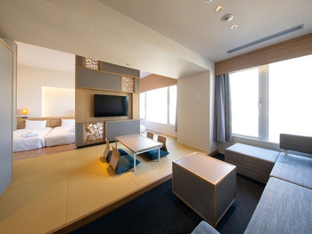 夜景を楽しめるインフィニティプールが魅力4065132