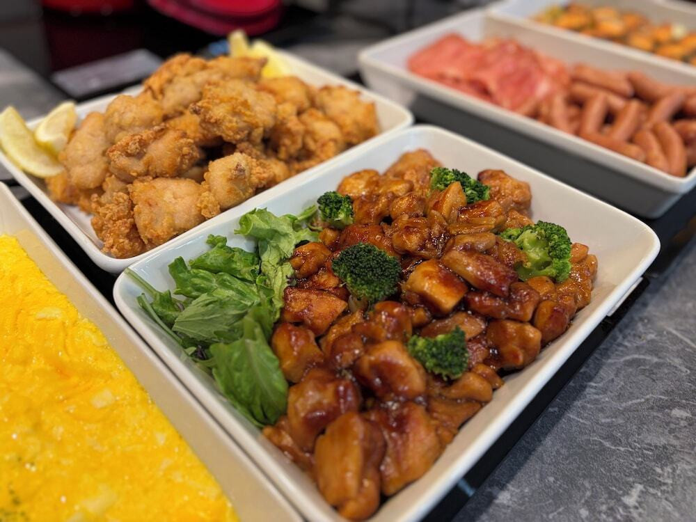 朝食