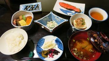 食事・飲み物 / 1