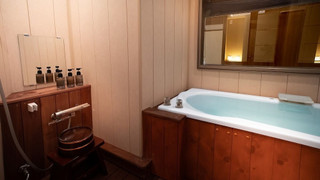 コンフォート ダブルまたはツインルーム 専用バスルーム パーシャル オーシャン ビュー