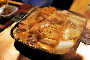 「ぼたん」料理 941790 鶏鍋