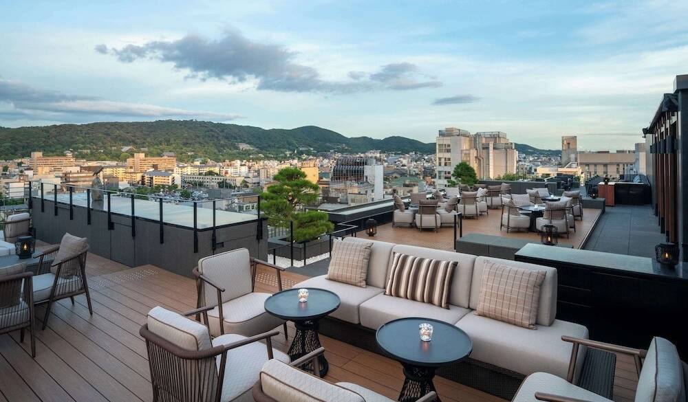 ルーフトップバーからの景色 / 2