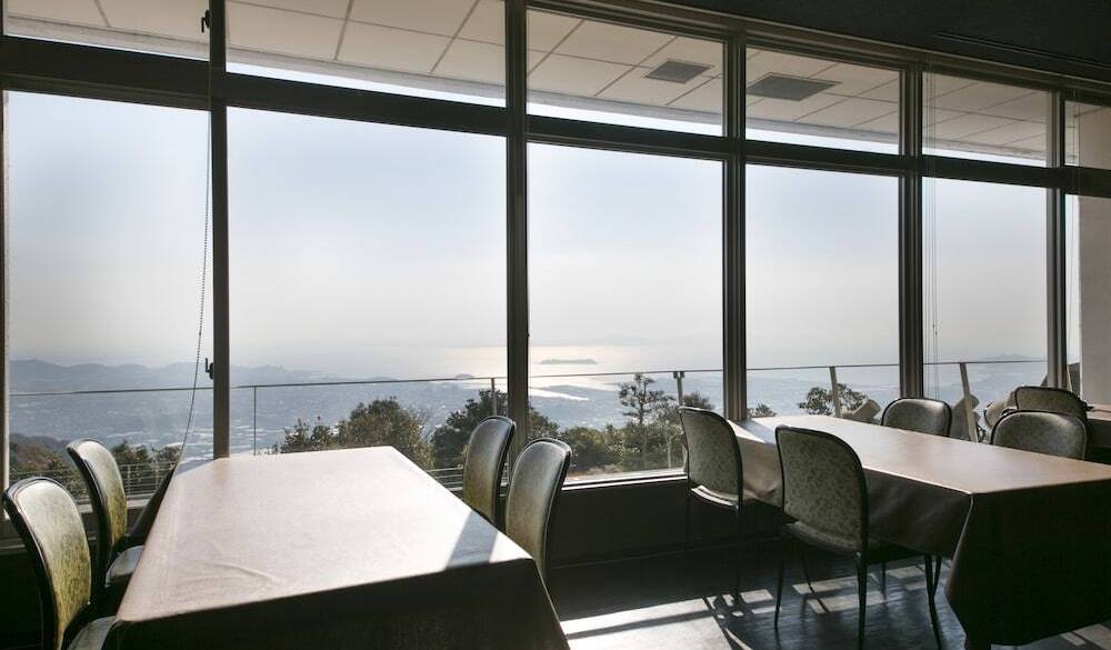 レストラン「星の船」② / 2