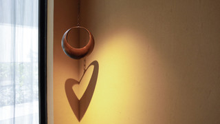 新館206:スーペリアルーム バルコニー付き 中庭ビュー クイーンベッド