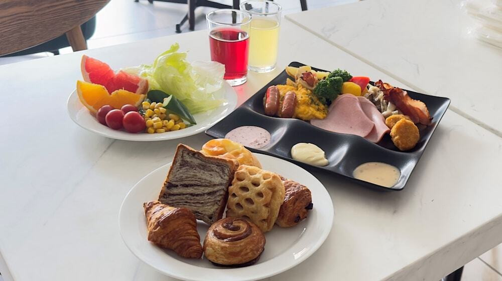 朝食