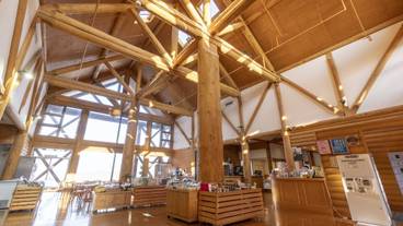 内部エントランス / 2