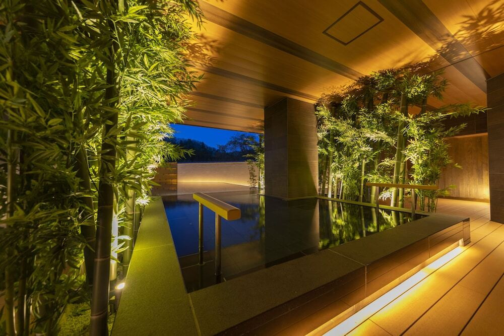 花月館 1階大浴場 露天風呂