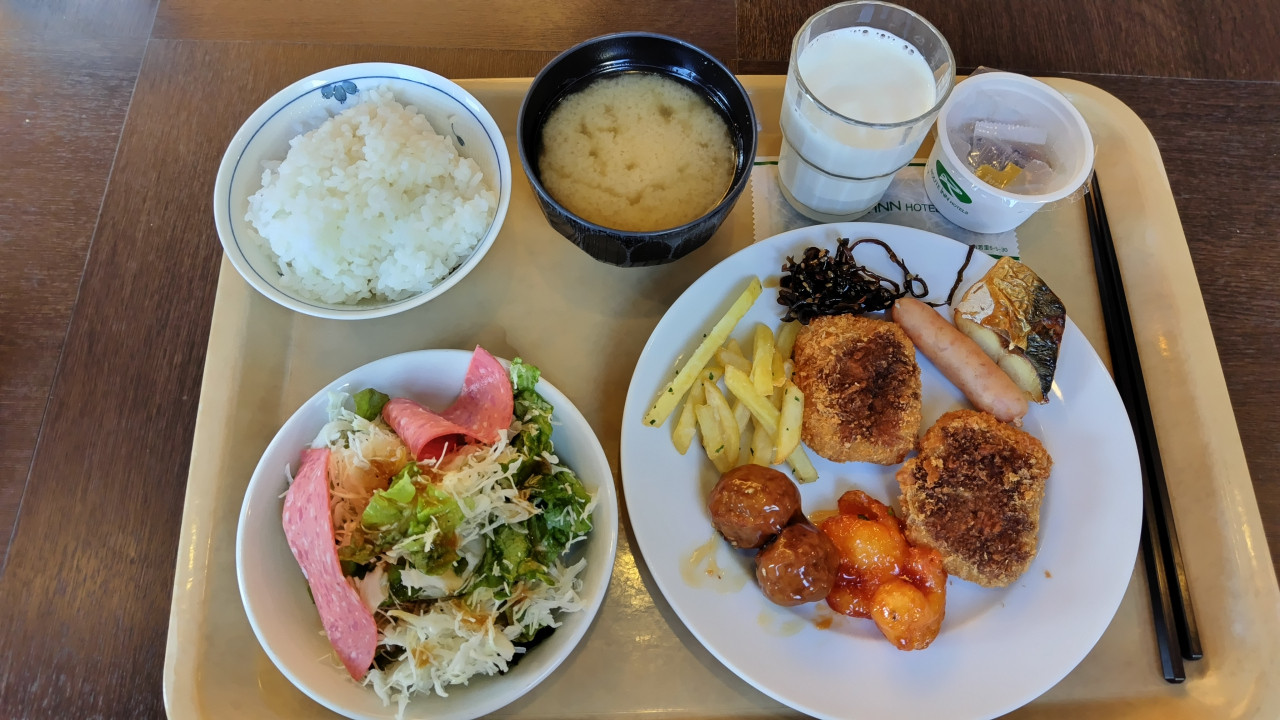 朝食