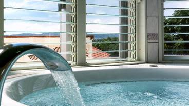 屋内スパ浴槽 / 2