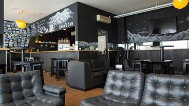 スポーツバー / 8