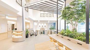 ロビーラウンジ / 20