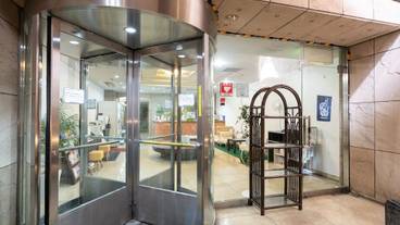 施設の入り口 / 11