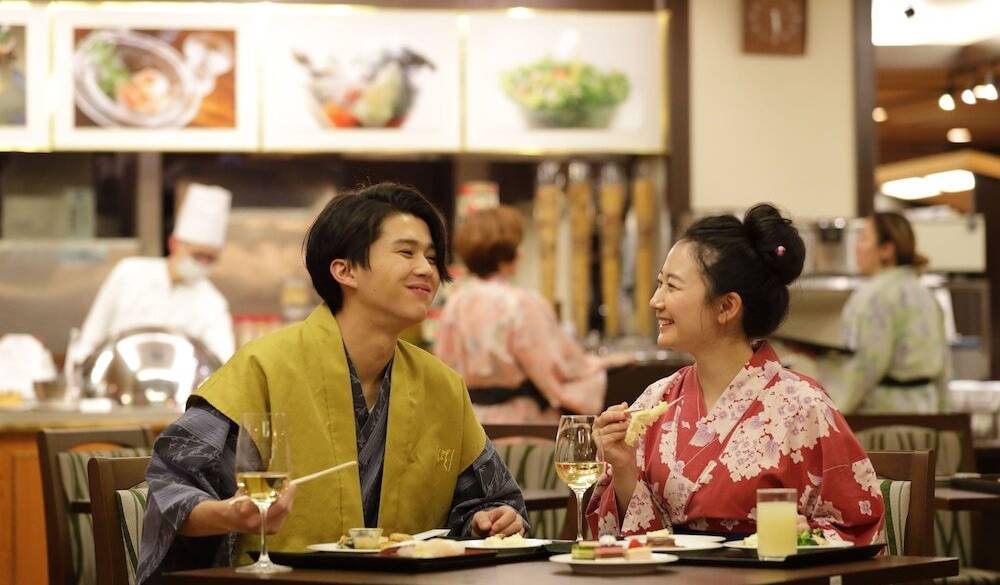 大人も子供も楽しめる！
旬を味わうバイキング / 4