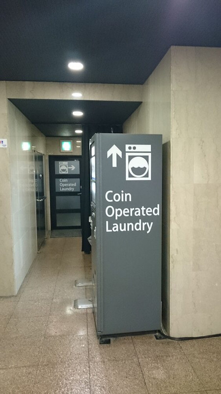 内部エントランス