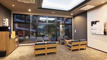 ロビー応接スペース / 3