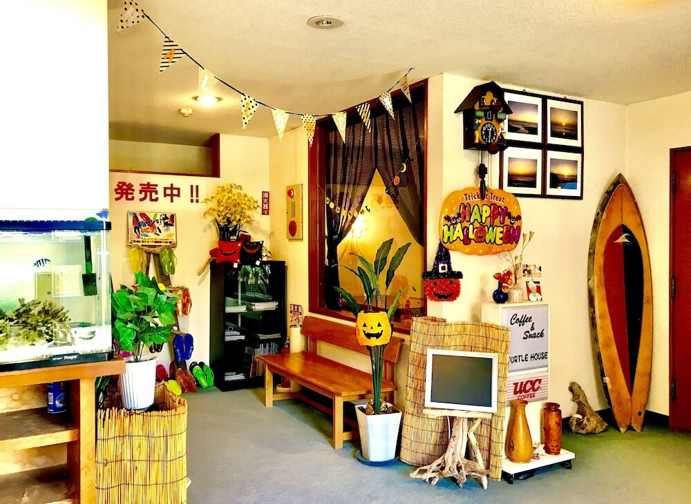 ロビーラウンジ