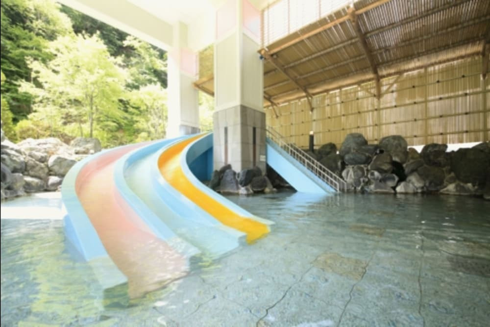 8. 友達とワイワイ過ごしたい人におすすめ「ホテルまほろば」3398989