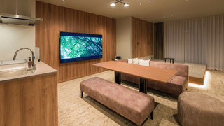 [E] 2クイーンベッド＋小上り / ペット不可 ～5名 禁煙