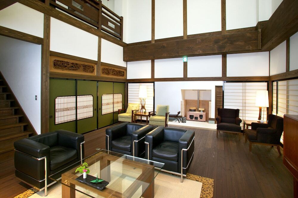 ロビー応接スペース