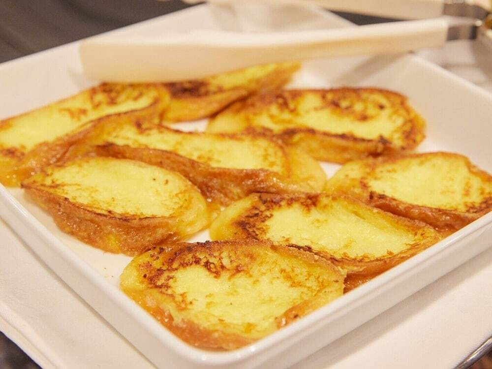 朝食ビュッフェ