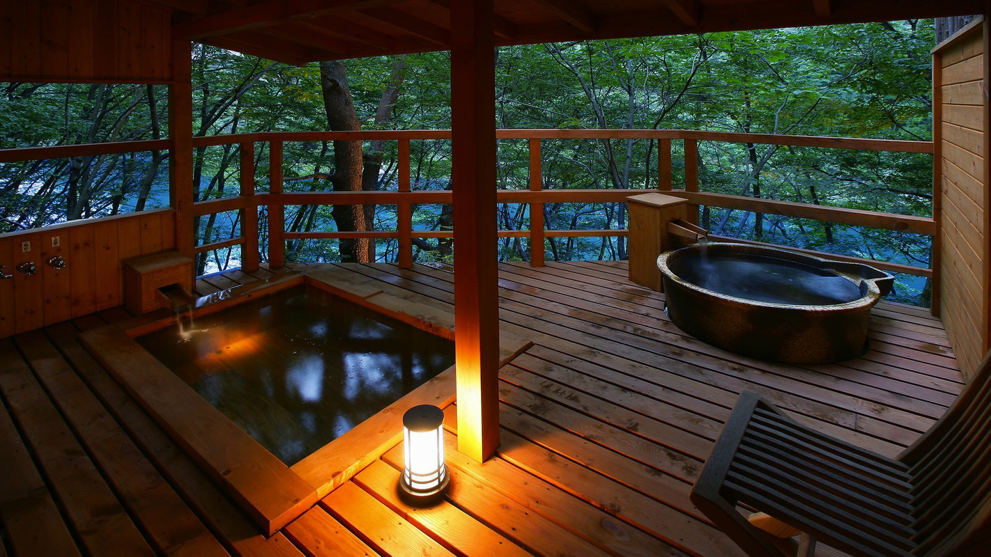 あけびの貸切風呂(夜)