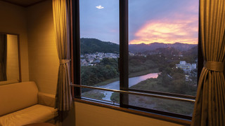 リバーフロントトリプル (シャワーブース付) 禁煙