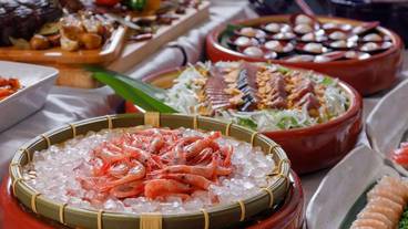 夕食ビュッフェ① / 1