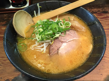 「無双 赤坂店」料理 671893 味噌らーめん（670円）