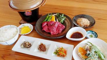 食事・飲み物 / 9