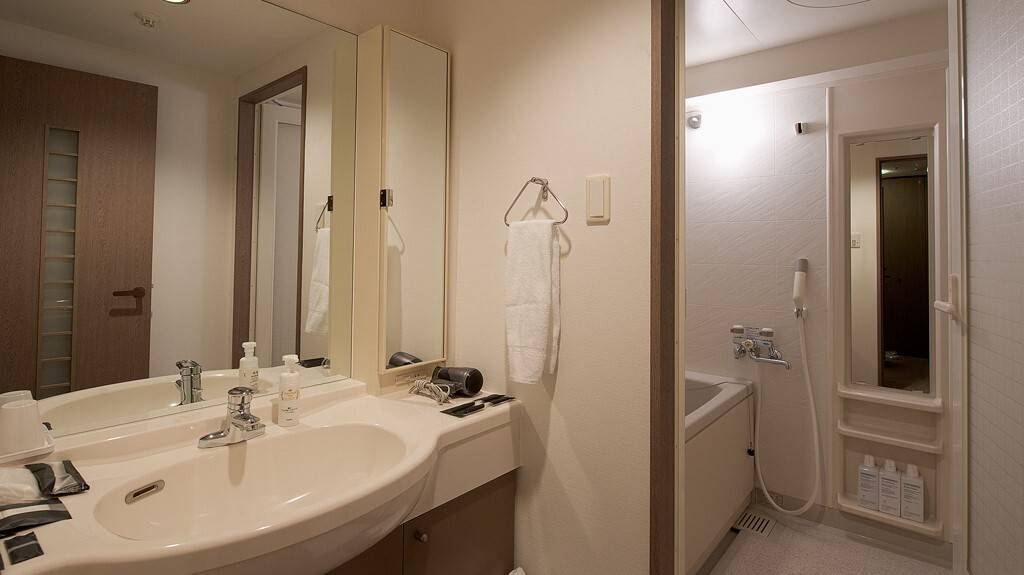 客室バスルーム例 / 1