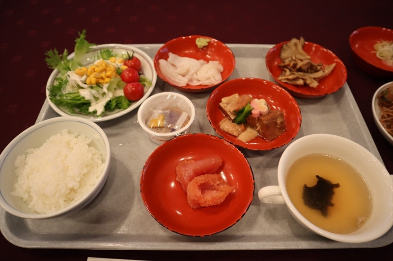朝食バイキング