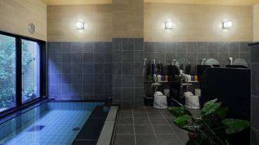 屋内スパ浴槽 / 1