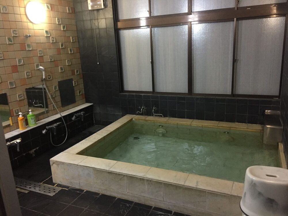 貸切風呂にゆっくりと浸かって、家族みんなでお肌つるつる♪4258028