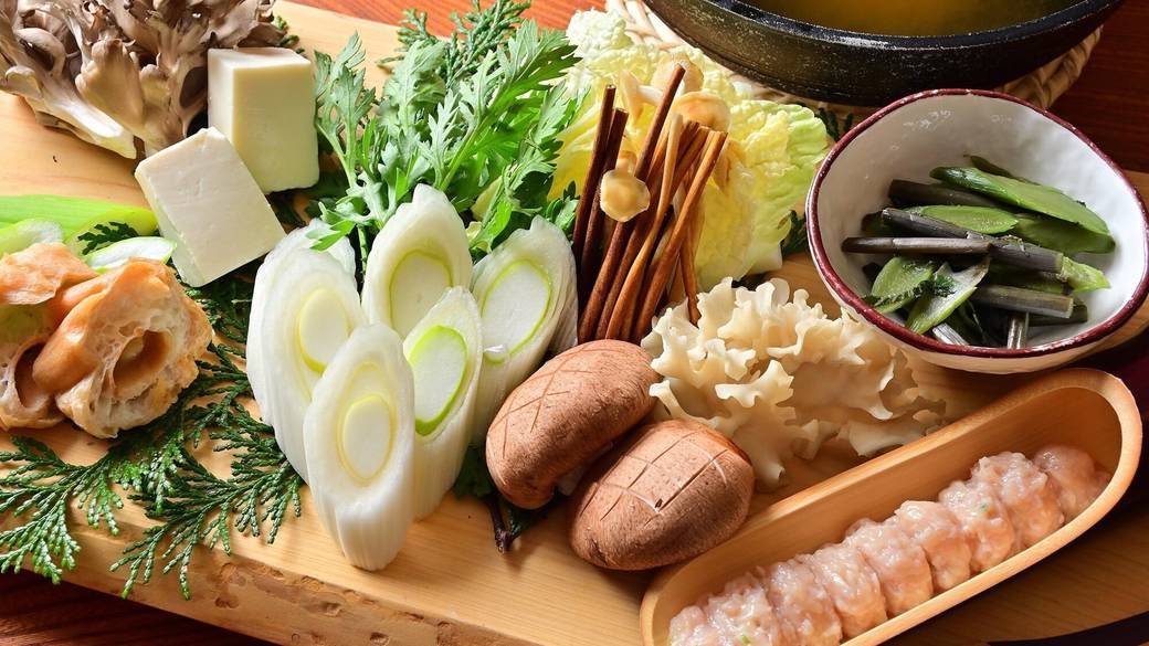 大地の恵みを堪能できる
「山人料理」 / 2