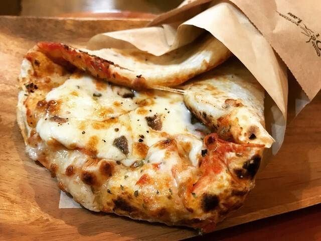 ピーカンロールピザ / 2