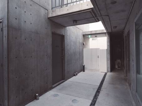 bmj Shinjuku Okubo / 2