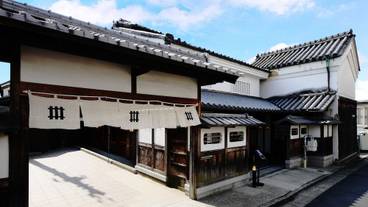 ホテル正面玄関 / 1